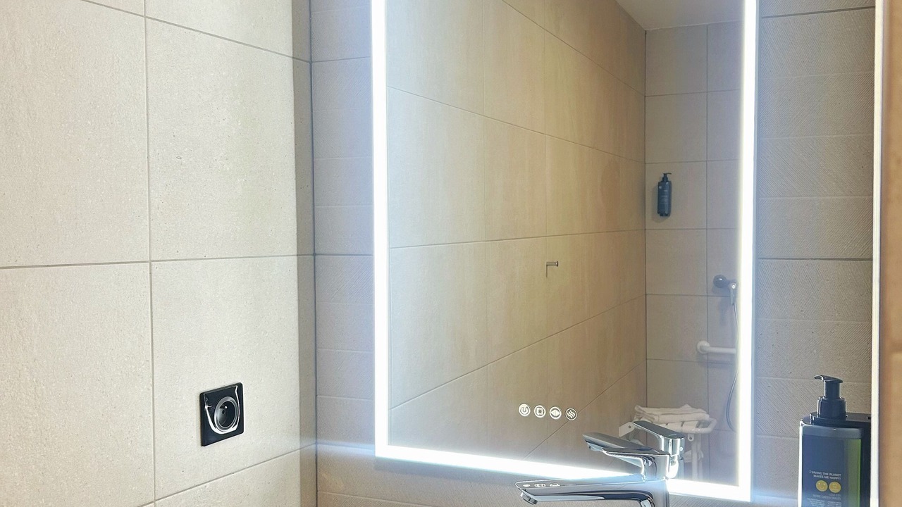 Photo of Bathroom in Louis Bertrand-Mirabeau-Semard