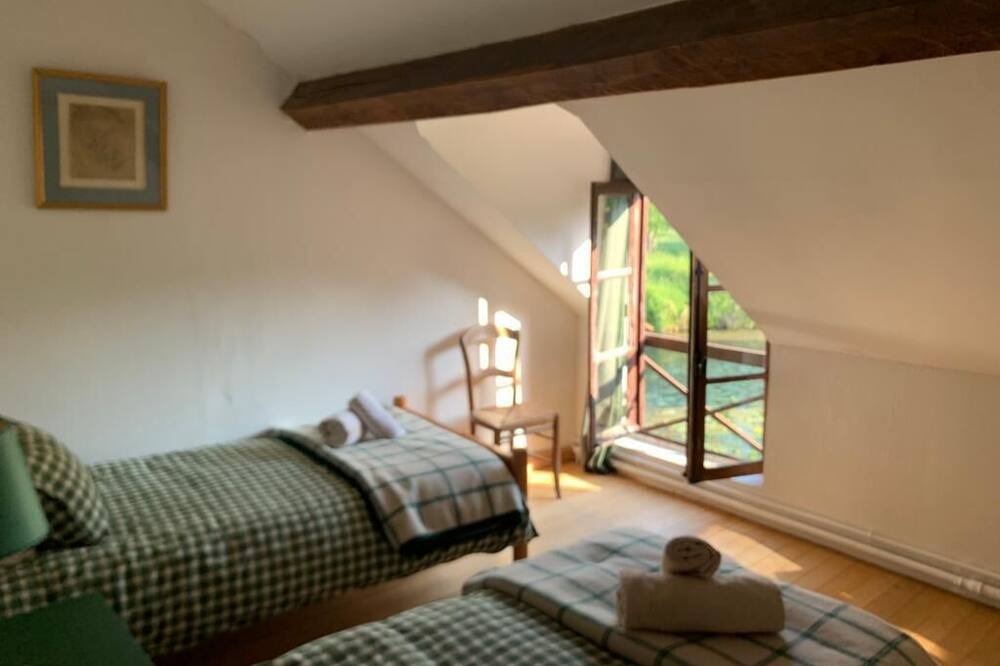 Photo of Bedroom in La Ferte-Saint-Aubin