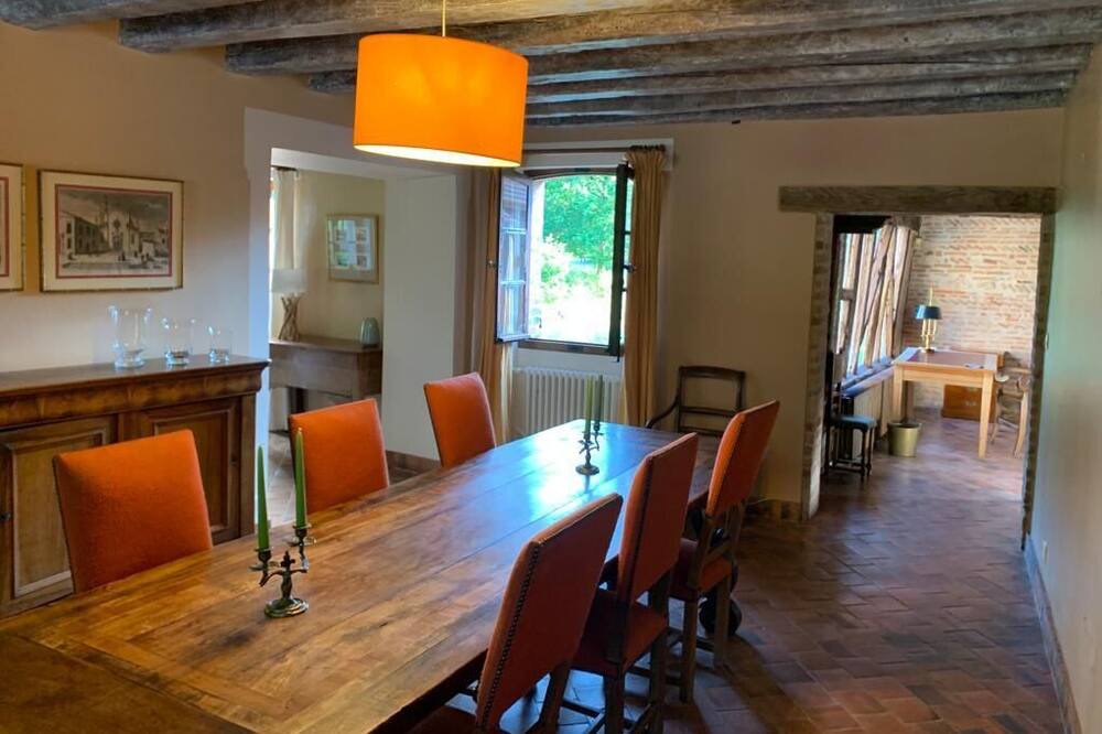 Photo of Others in La Ferte-Saint-Aubin