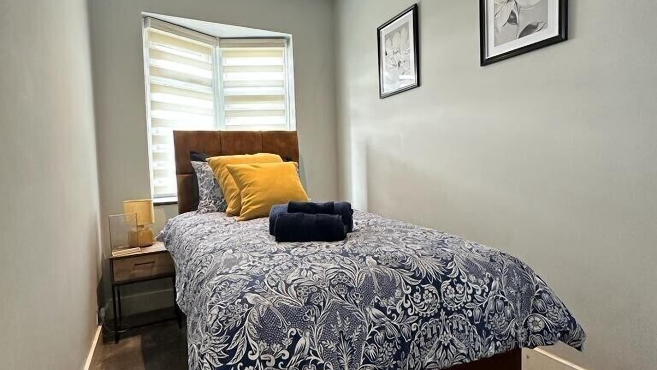 Photo of Others in Enfield Lock