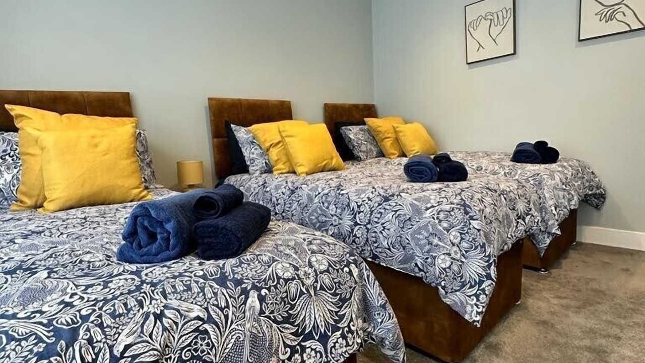 Photo of Others in Enfield Lock