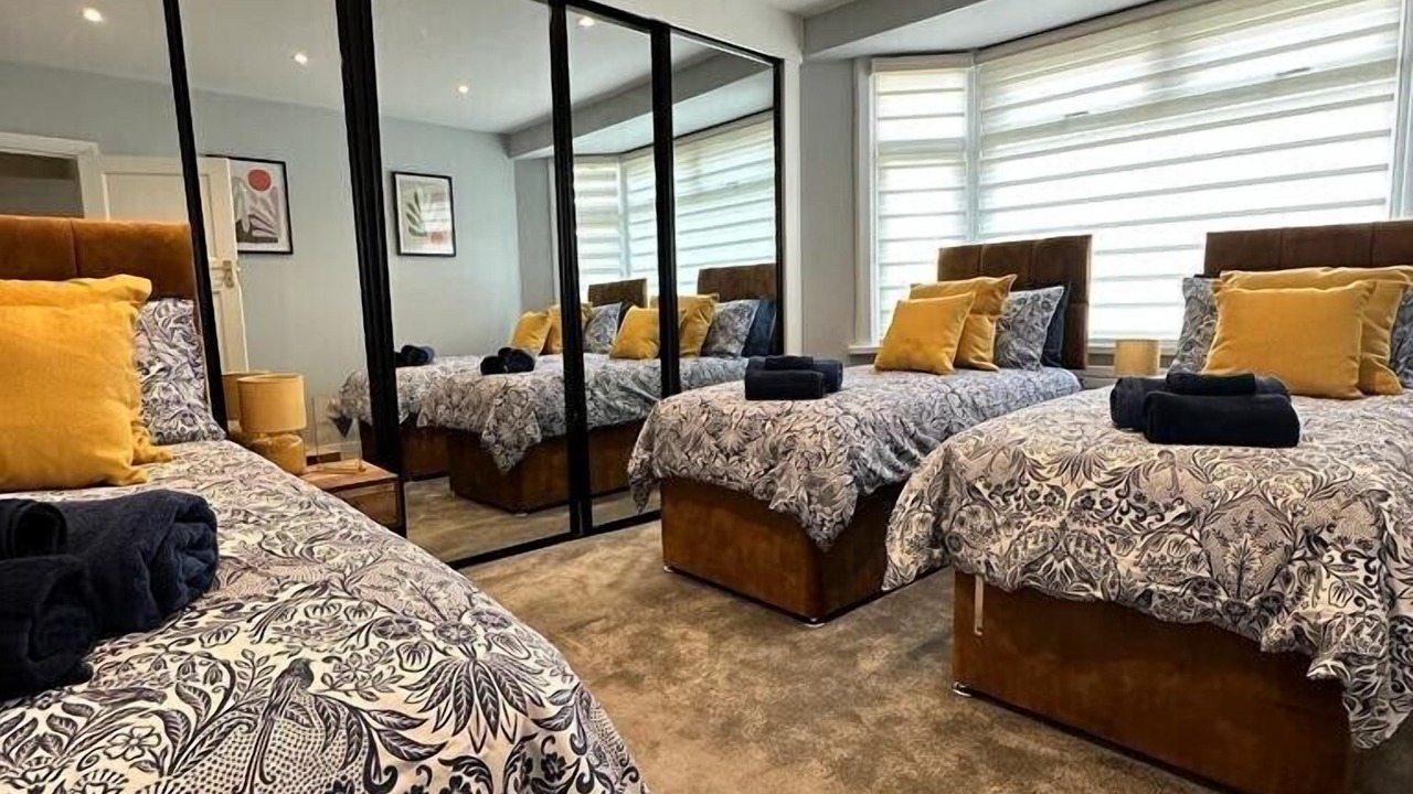 Photo of Others in Enfield Lock