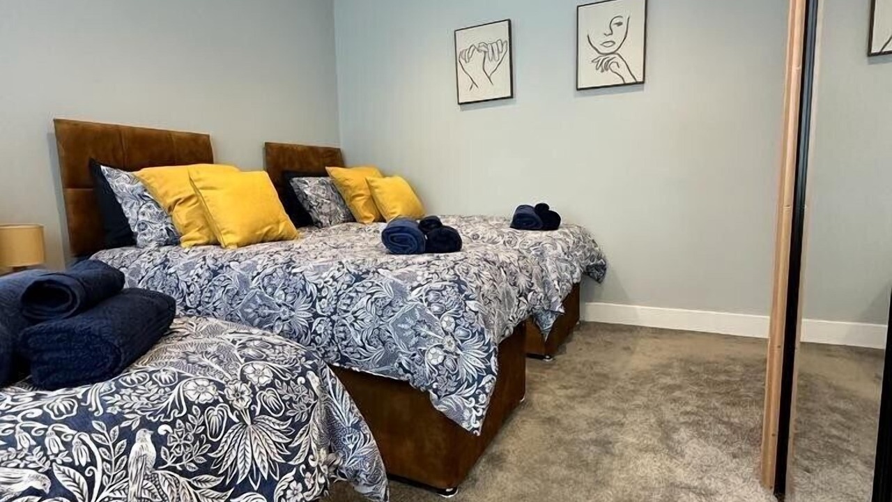 Photo of Others in Enfield Lock