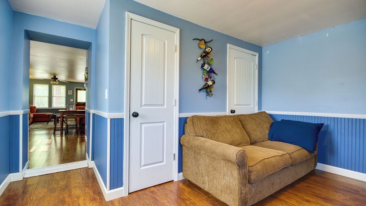 Photo of Others in Hermann