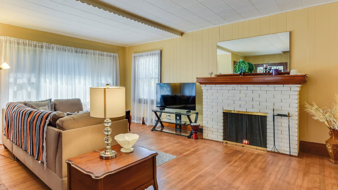 Photo of Others in Buffalo