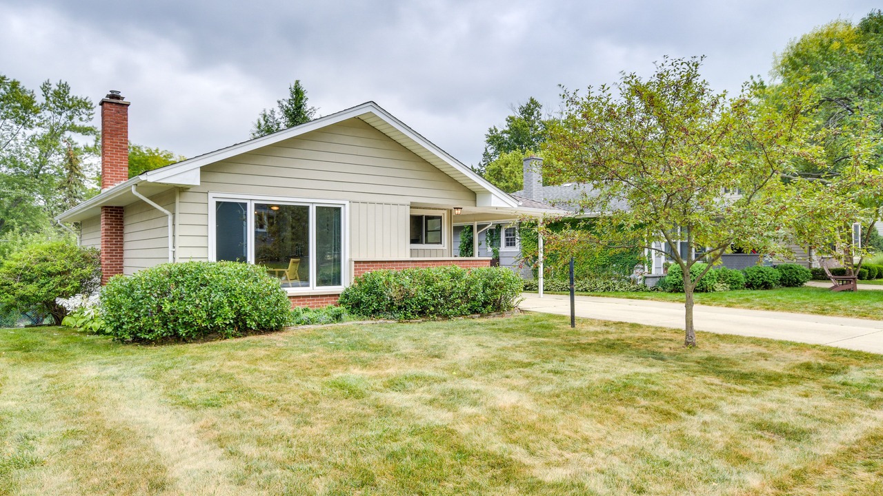 Photo of Outdoor in Glen Ellyn