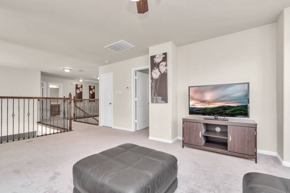 Photo of Livingroom in Katy