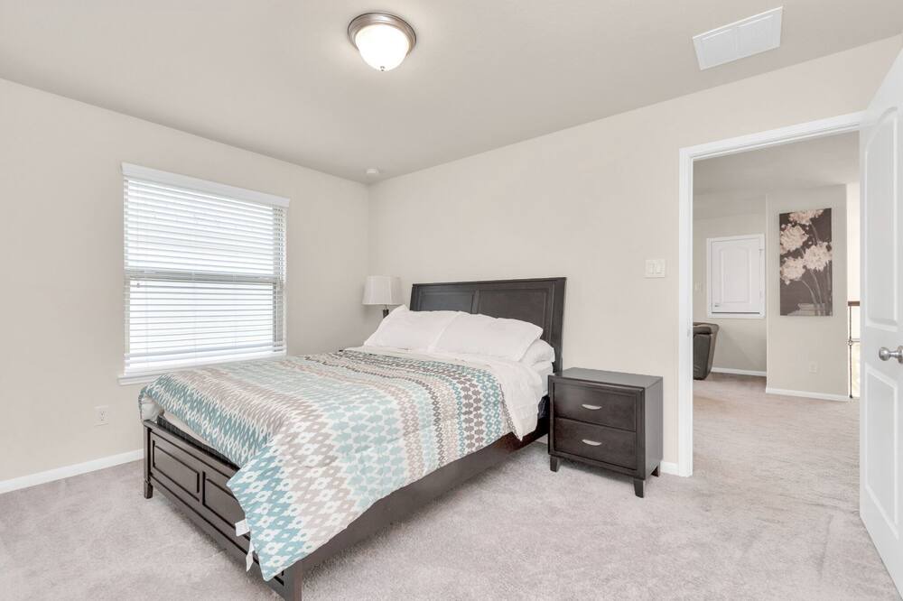 Photo of Bedroom in Katy