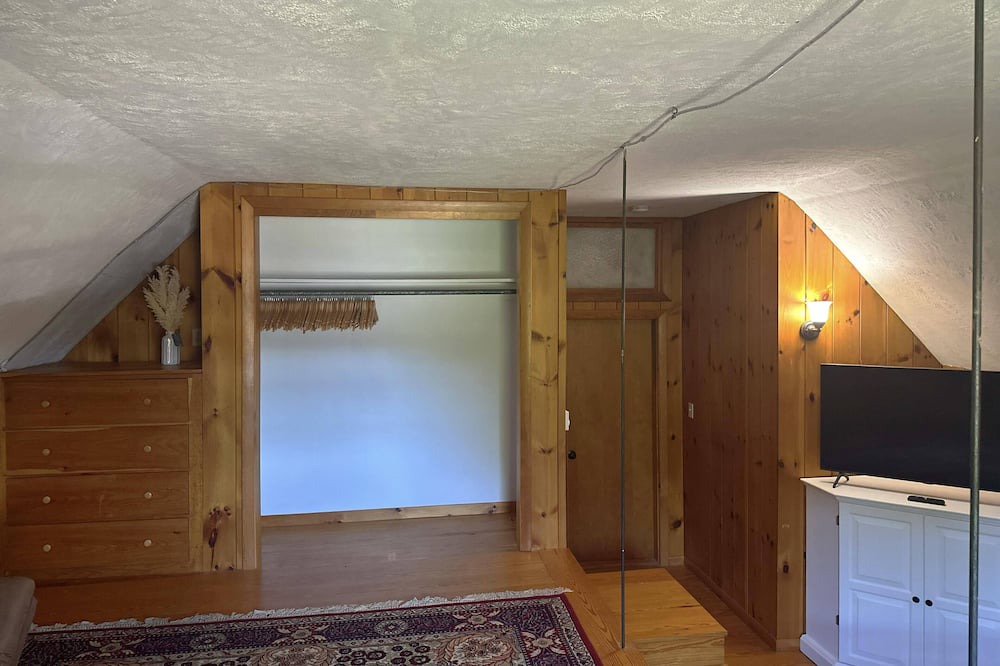 Photo of Others in Hooksett