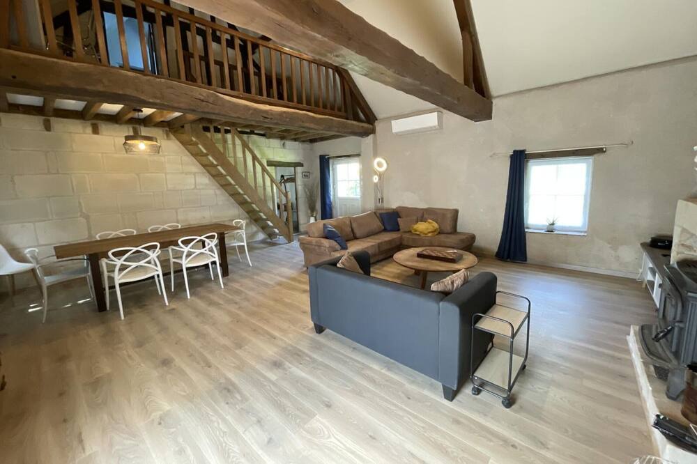 Photo of Livingroom in Manthelan