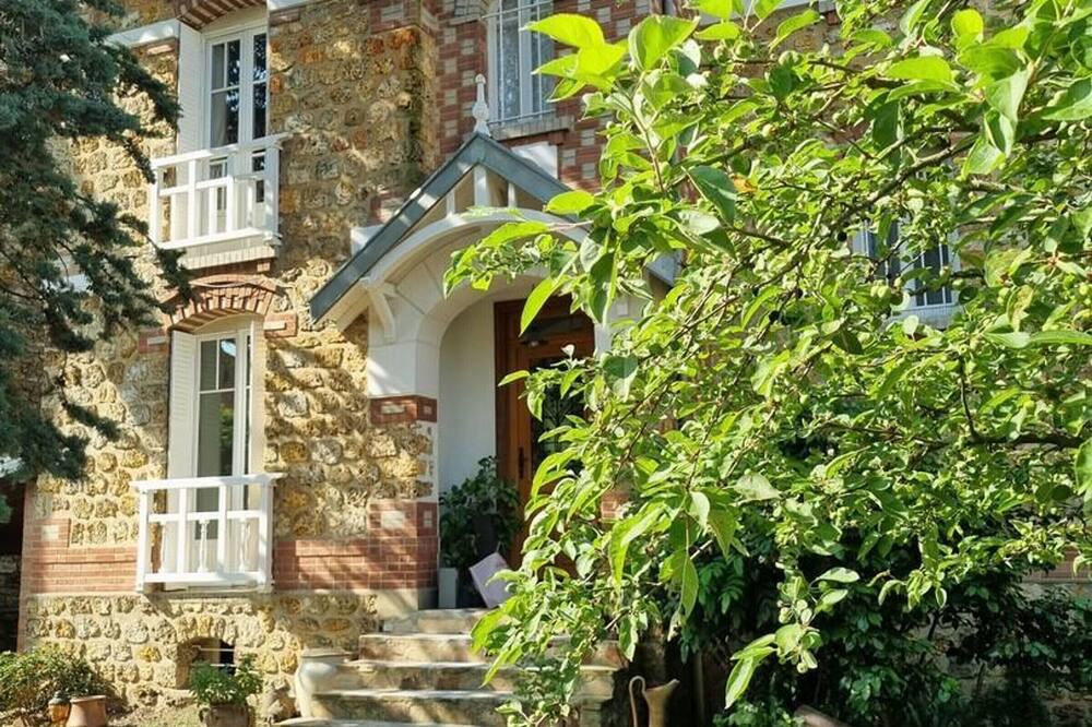 Photo of Outdoor in Saint-Leu-la-Foret