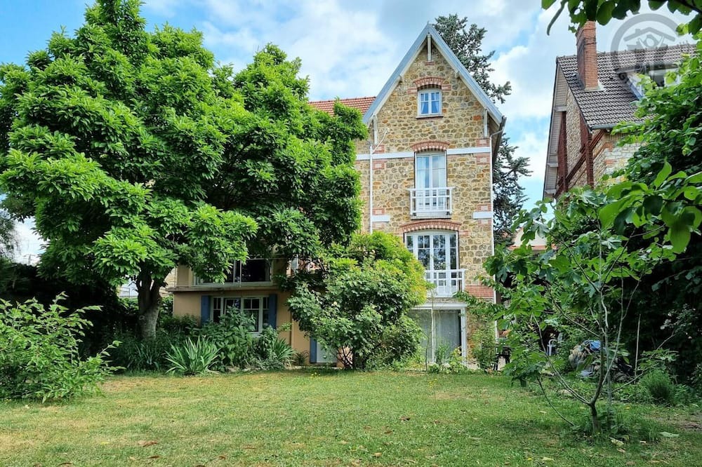 Photo of Outdoor in Saint-Leu-la-Foret