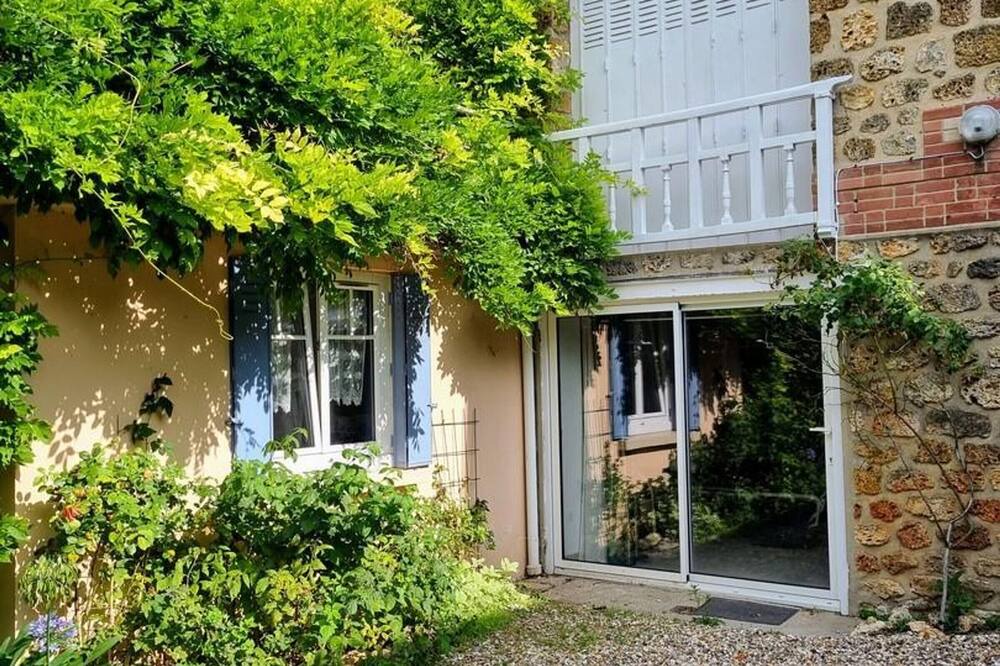 Photo of Outdoor in Saint-Leu-la-Foret