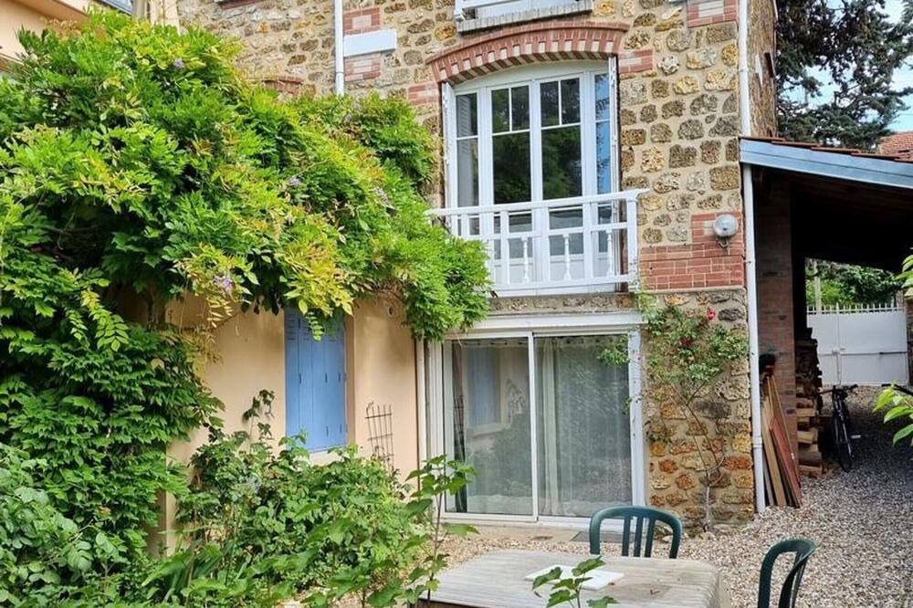 Photo of Others in Saint-Leu-la-Foret