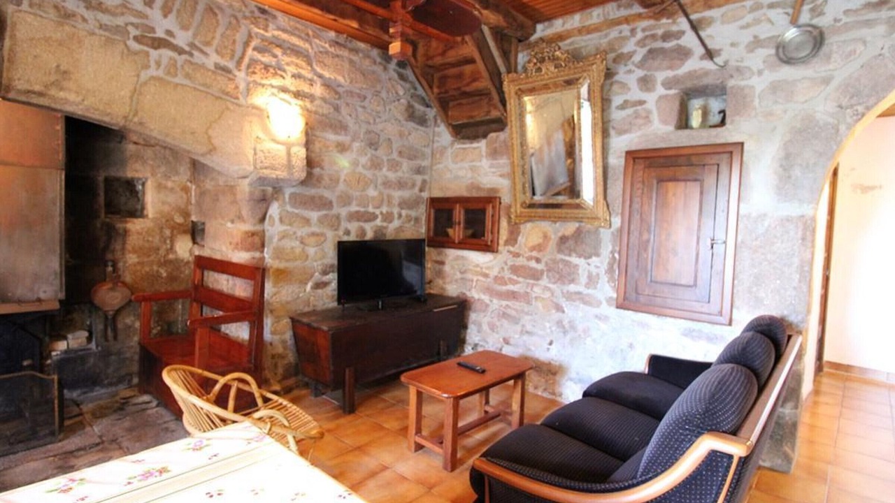 Photo of Livingroom in Cros-de-Montvert