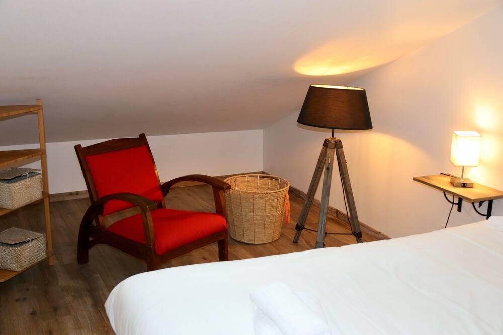 Photo of Bedroom in Bonnefoy-Roseraie-Gramont