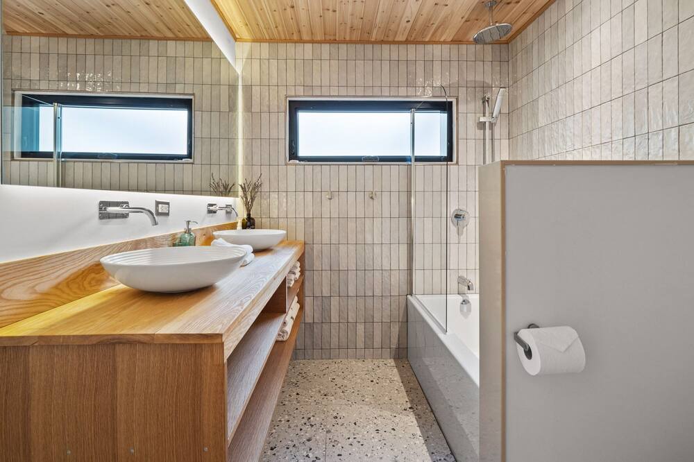 Photo of Bathroom in Beamsville