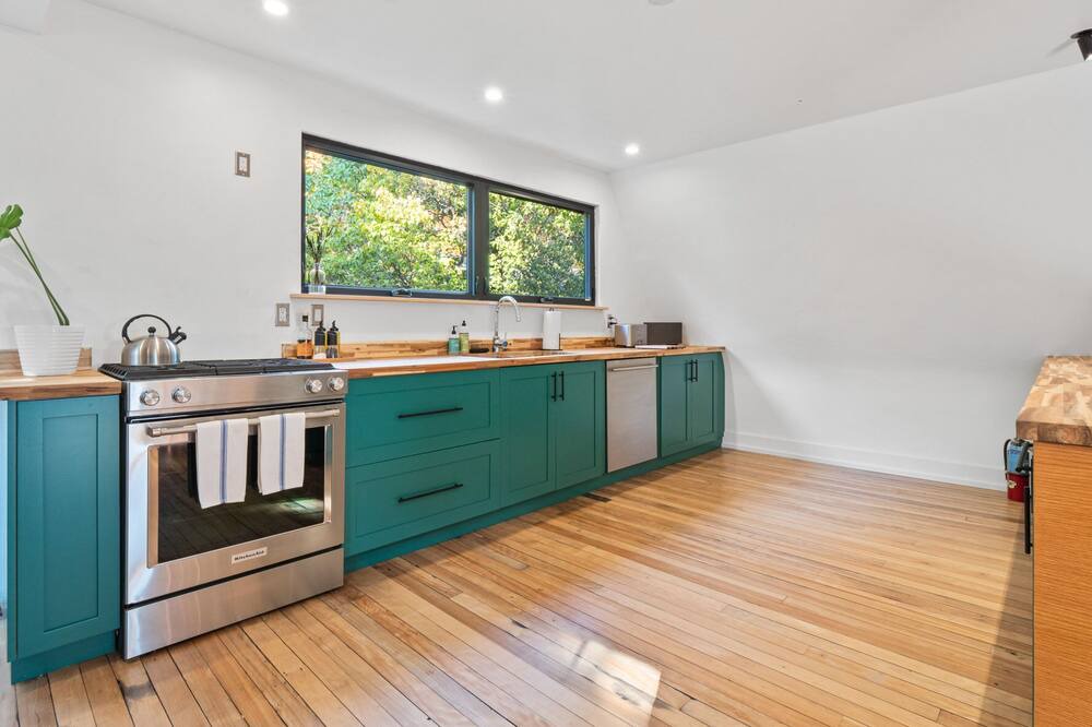 Photo of Kitchen in Beamsville