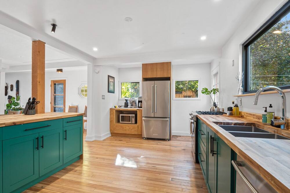 Photo of Kitchen in Beamsville