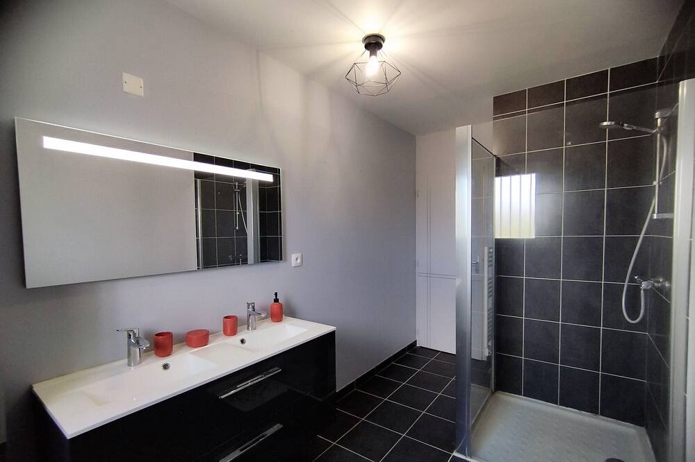 Photo of Bathroom in Bourges