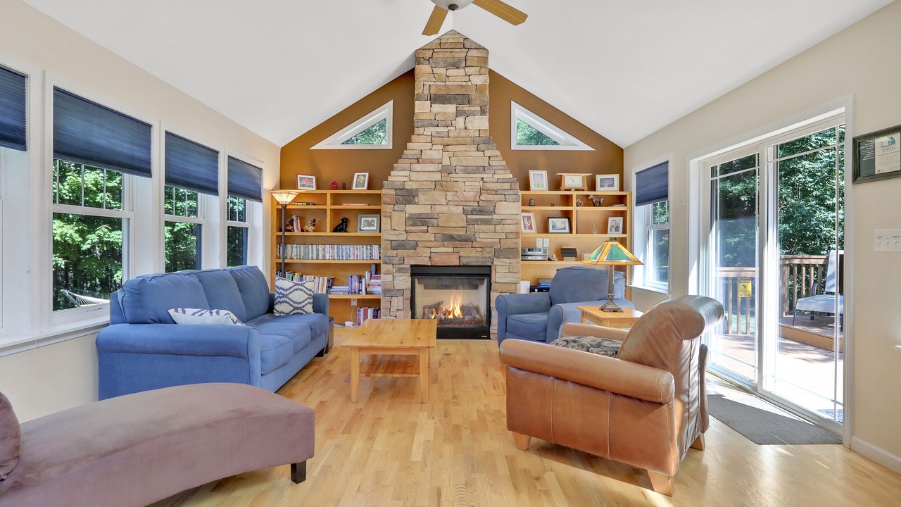 Photo of Livingroom in New Paltz