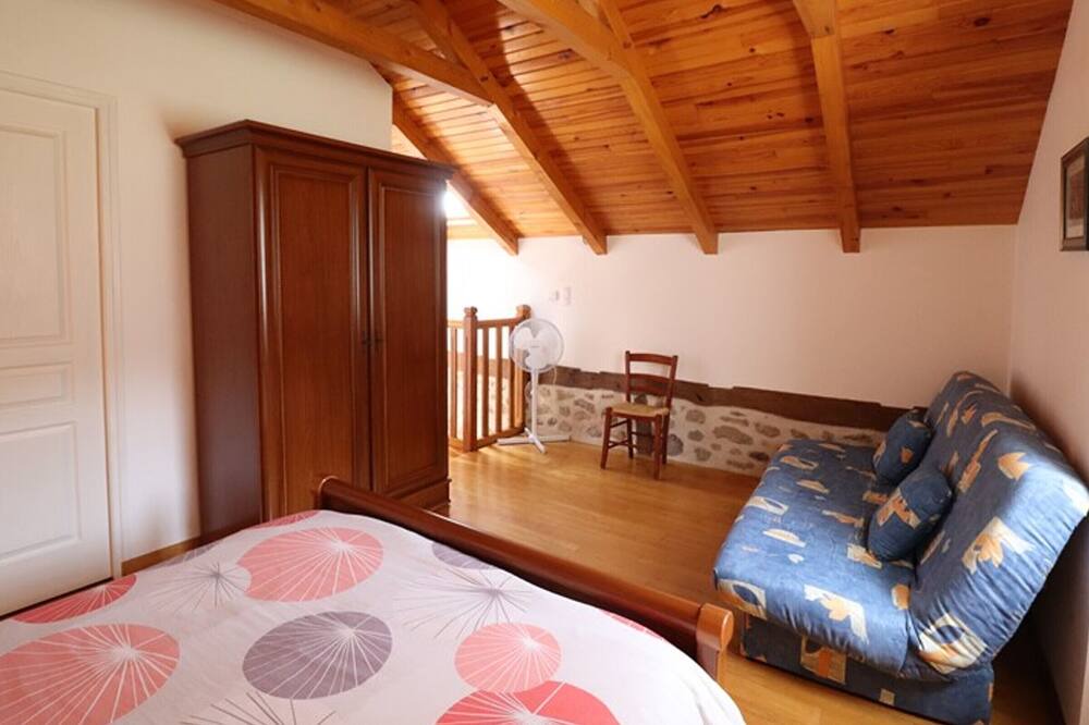 Photo of Bedroom in Roumegoux
