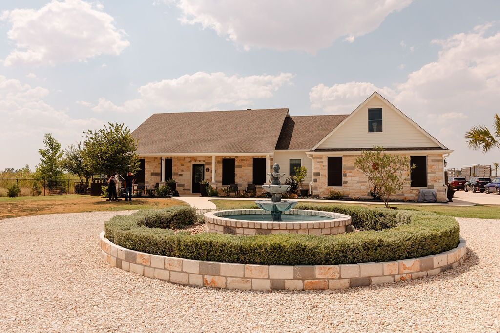 Photo of Outdoor in Taylor