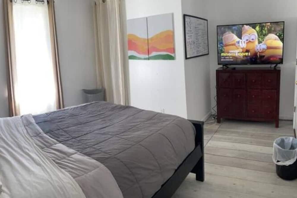 Photo of Bedroom in Mount Zion