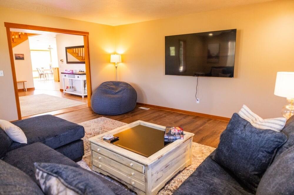 Photo of Livingroom in Saginaw