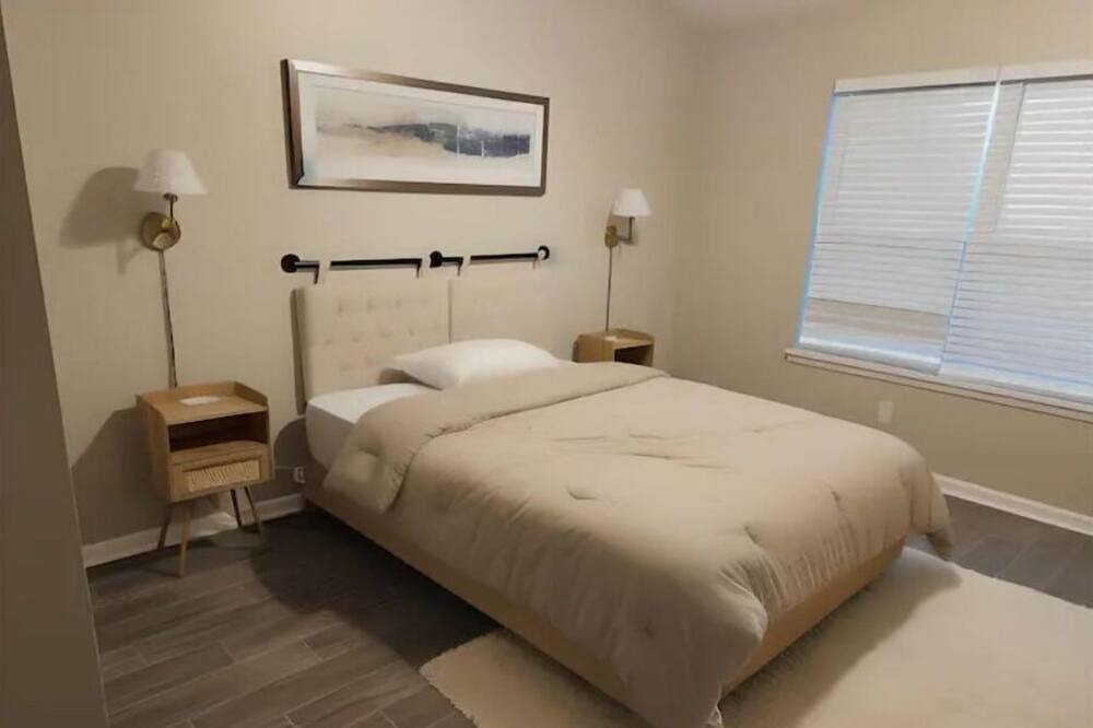Photo of Bedroom in Decatur