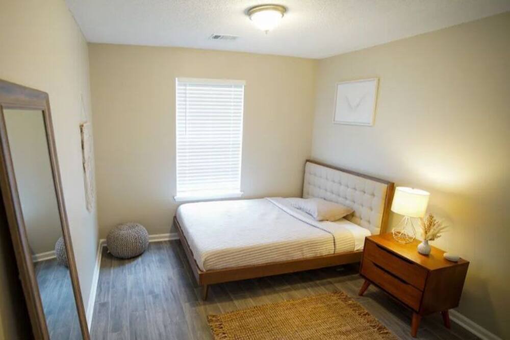Photo of Bedroom in Decatur