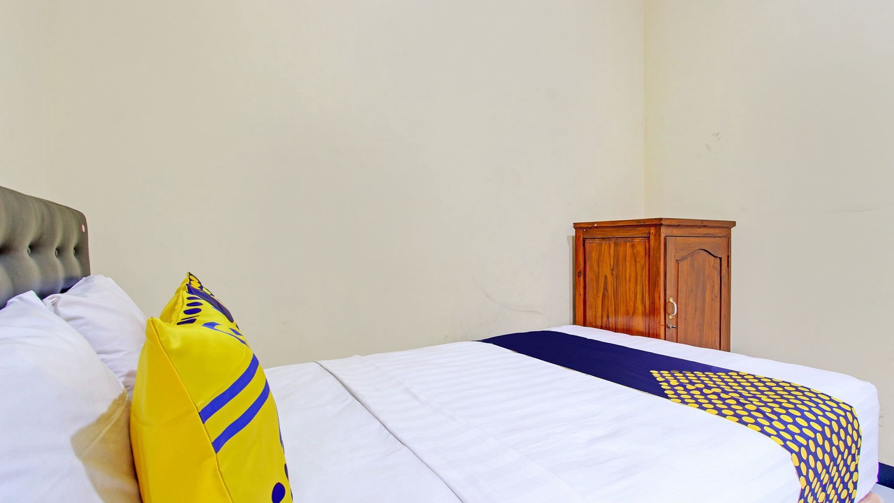 Photo of Bedroom in Prambanan