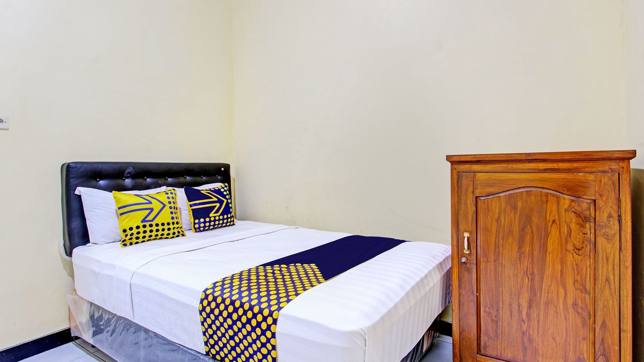 Photo of Bedroom in Prambanan