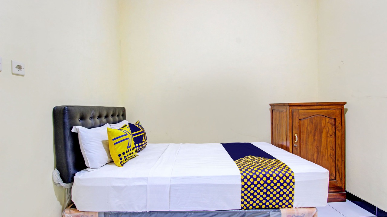 Photo of Bedroom in Prambanan