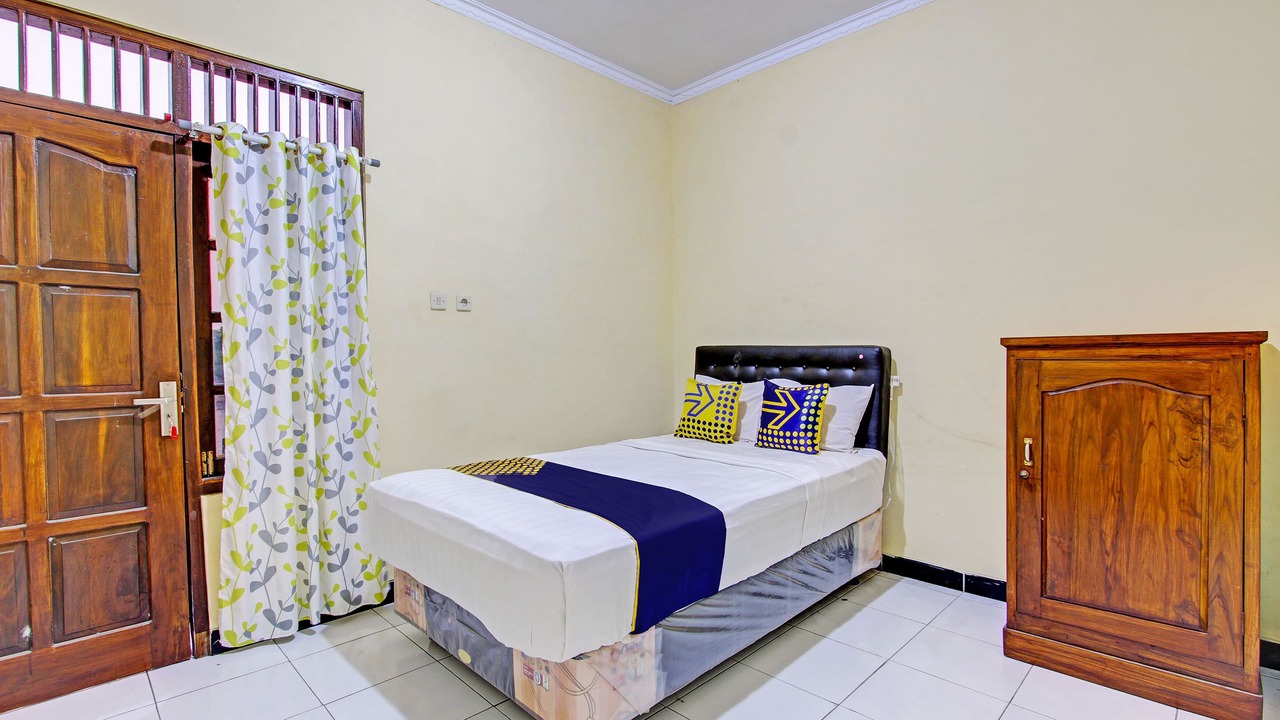 Photo of Bedroom in Prambanan