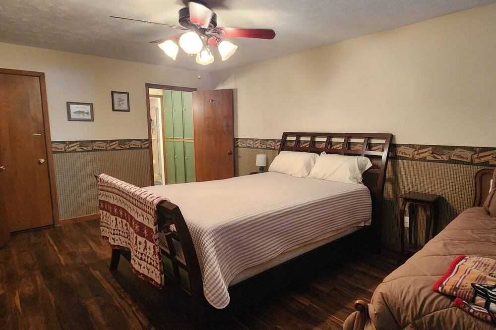 Photo of Bedroom in Hemphill