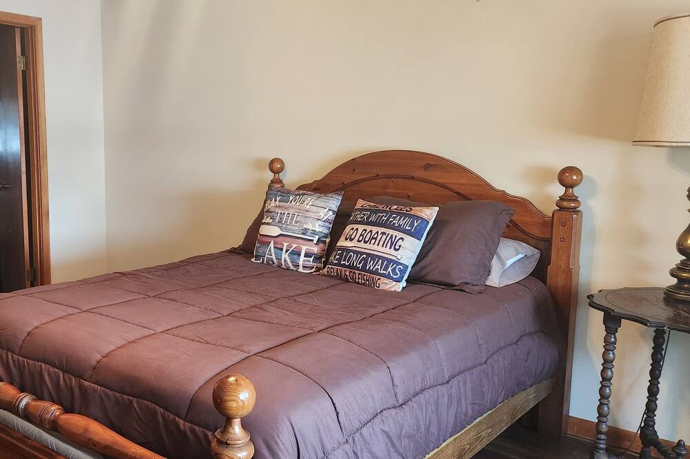 Photo of Bedroom in Hemphill