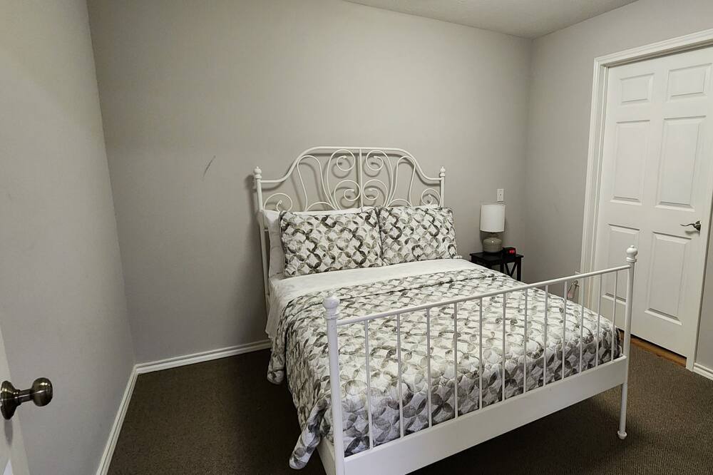 Photo of Bedroom in Hemphill