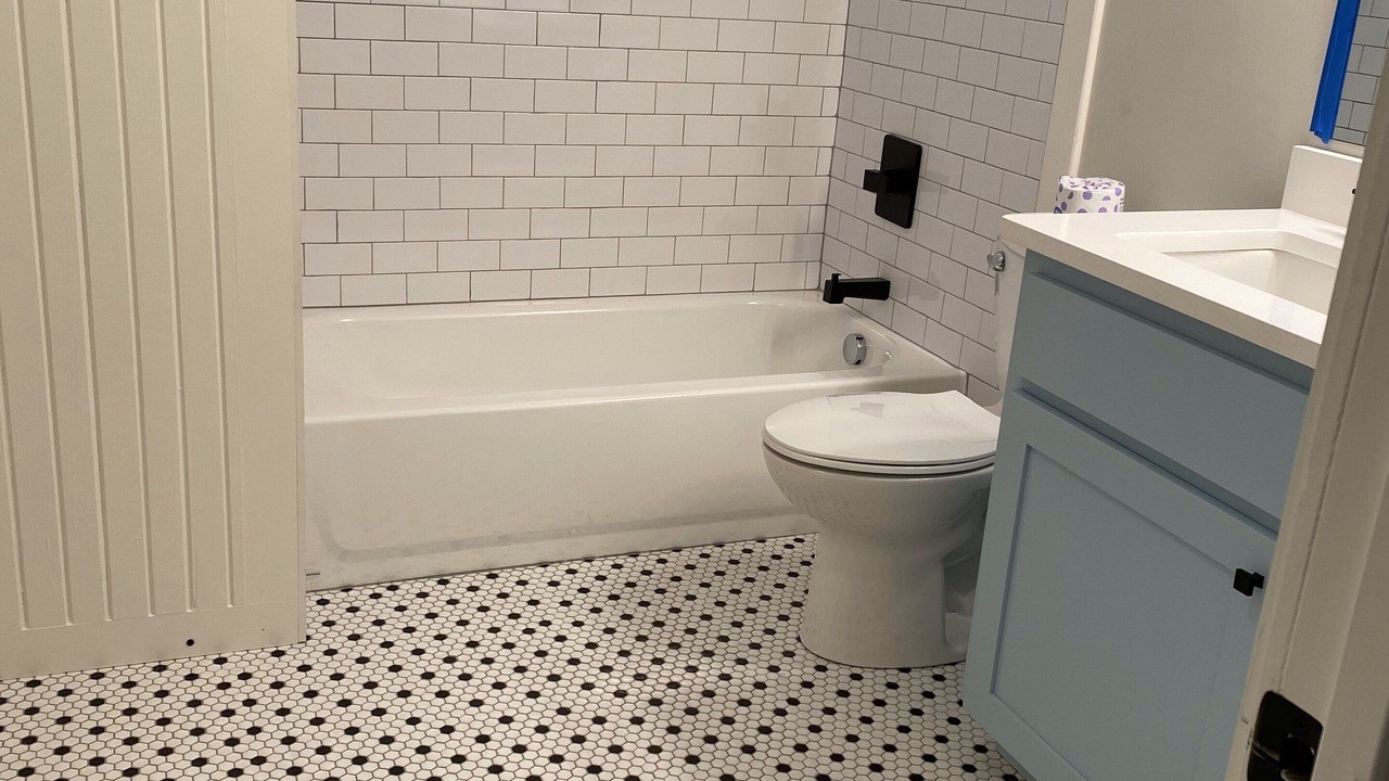 Photo of Bathroom in Leakey