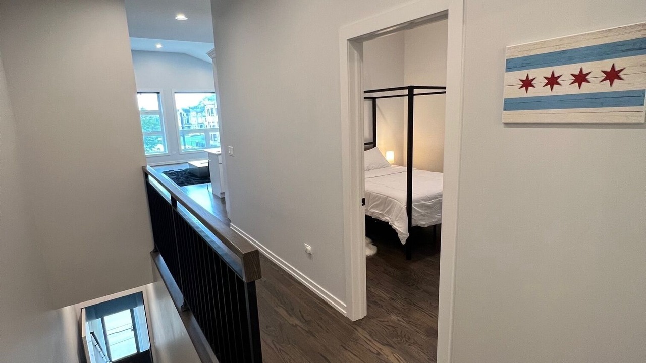 Photo of Others in Grand Boulevard