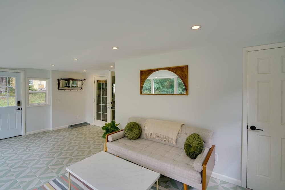 Photo of Livingroom in Purling