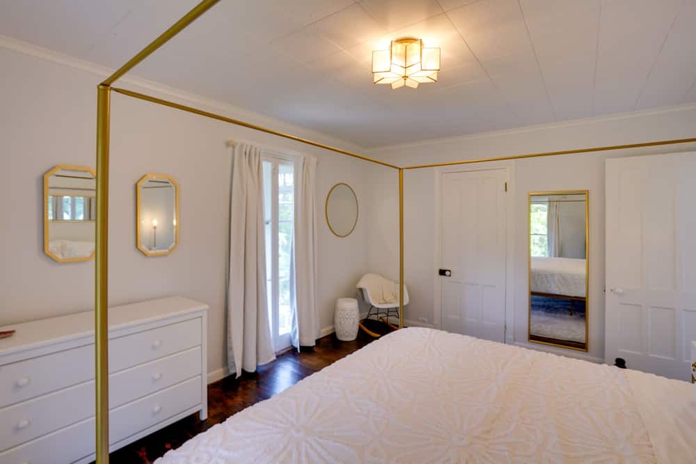 Photo of Bedroom in Purling