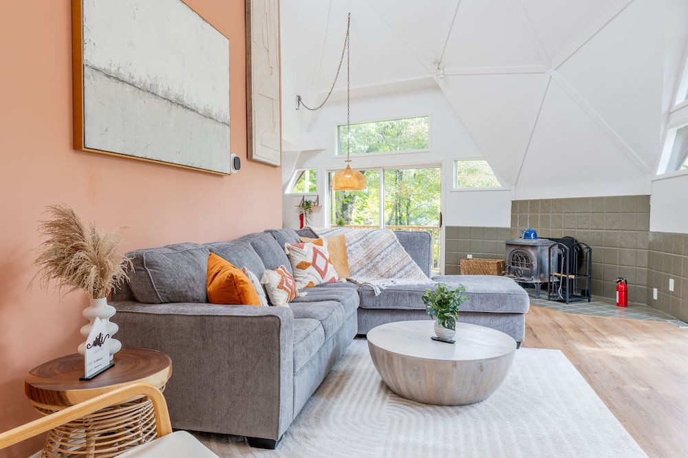 Photo of Livingroom in Accord