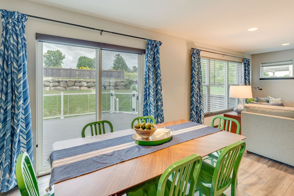 Photo of Livingroom in De Forest