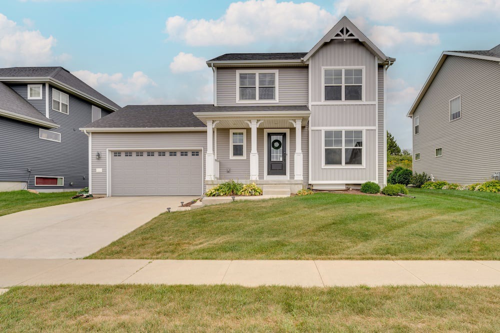 Photo of Others in De Forest