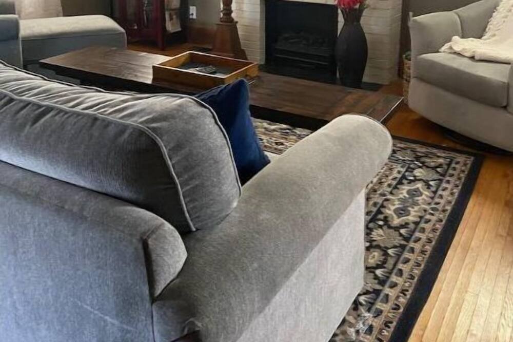 Photo of Livingroom in Enid