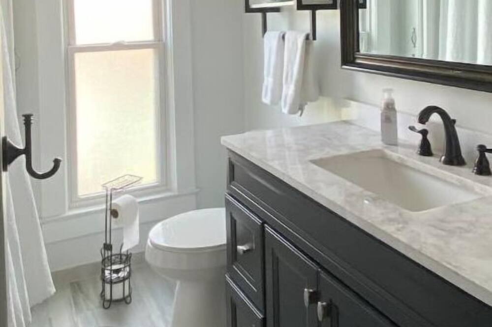 Photo of Bathroom in Enid