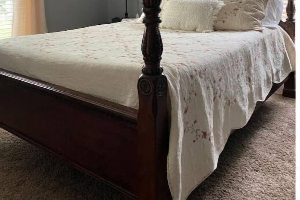 Photo of Bedroom in Enid