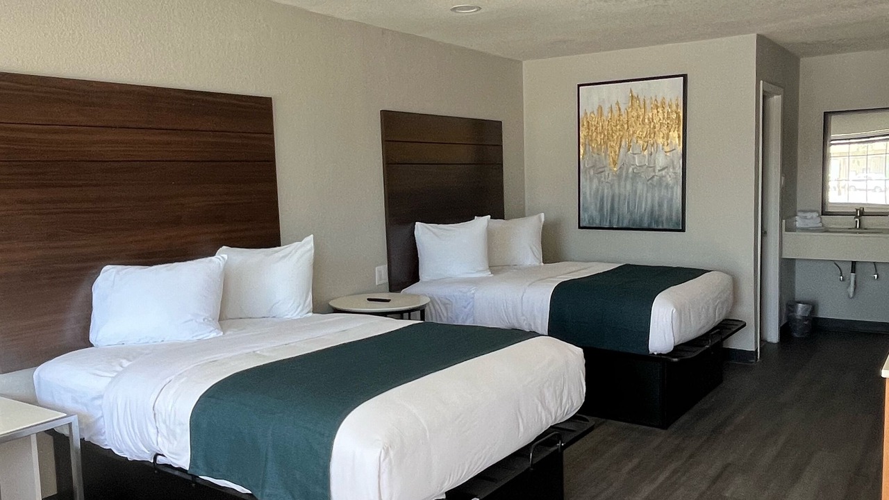 Photo of Bedroom in Uvalde