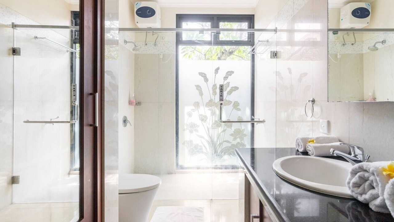 Photo of Bathroom in Panjer